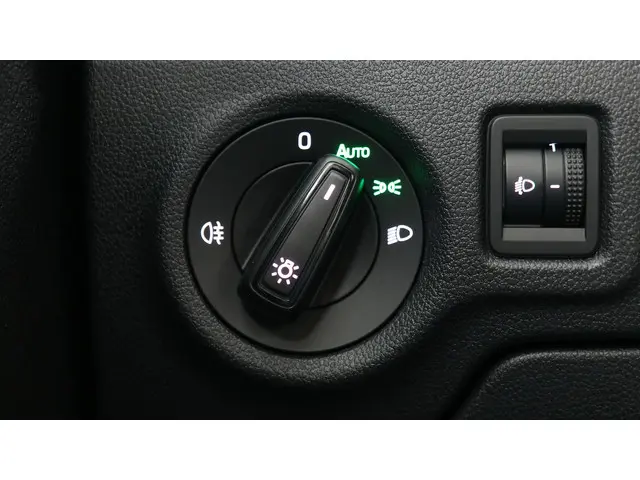 Škoda Fabia 1.0 TSI 95pk Ambition 2023 Benzine 14