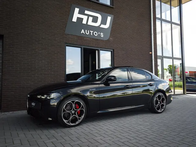 Alfa Romeo Giulia 2.0 T GME AWD Veloce 2024 Benzine 8