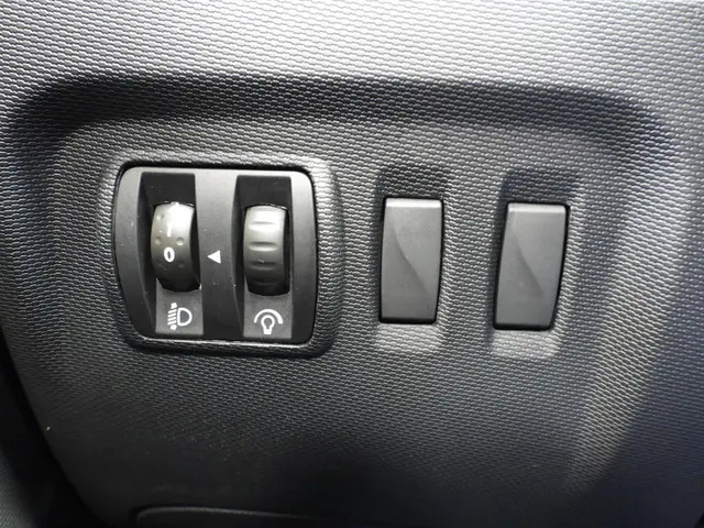 Renault Captur 1.2 TCe Aut. Helly Hansen 2014 Benzine 17