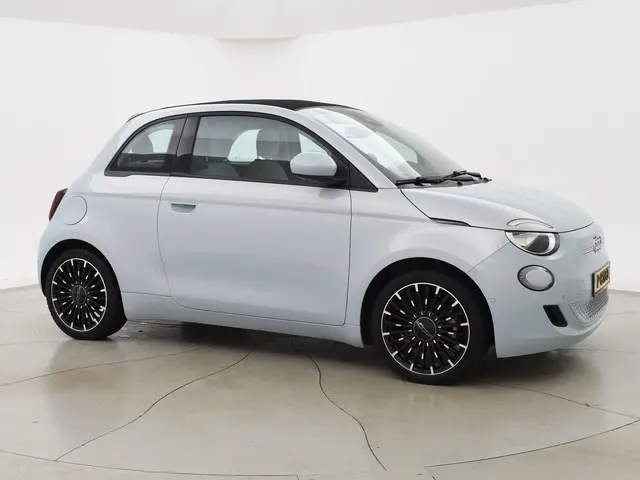 Fiat 500C 42 kWh Aut. *CELESTIAL BLUE* 2021 Elektrisch 70