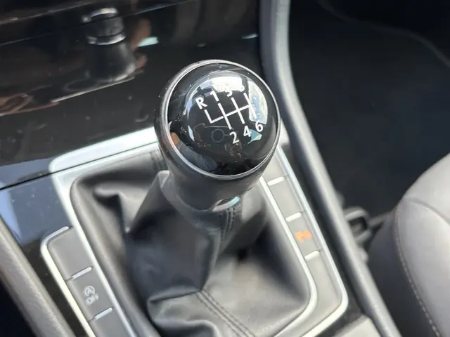 Volkswagen Golf 1.2 TSI Connected Series 2016 Benzine 28