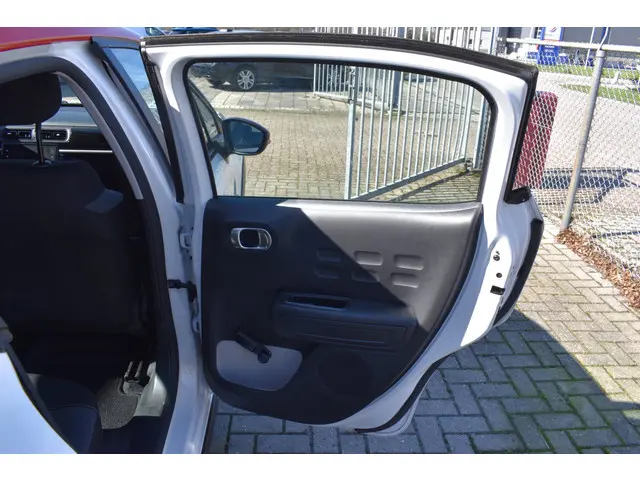 Citroën C3 1.2 PureTech Feel 2021 Benzine 14