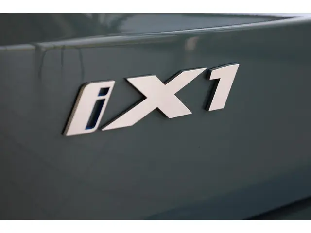 BMW iX1 eDrive20 2024 Elektrisch 34