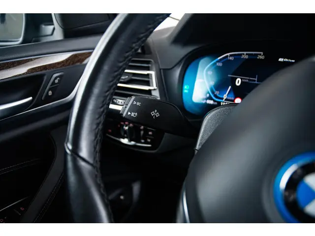 BMW X3 xDrive30e 2022 Hybride Benzine 33