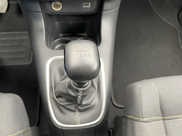 Citroën C3 1.2 PureTech S&S Business 2019 Benzine 24