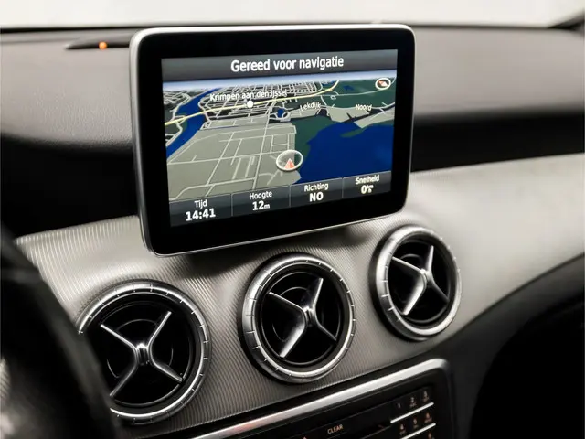 Mercedes-Benz CLA Shooting Brake 180 Sport 2015 Benzine 8