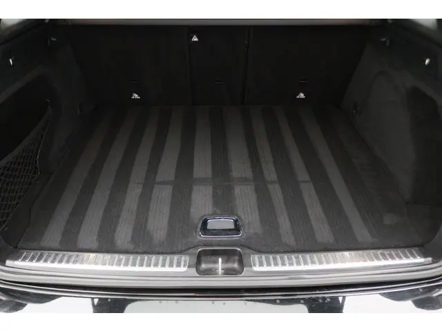Mercedes-Benz GLC 250 d 4MATIC Prestige AMG 2016 Diesel 16