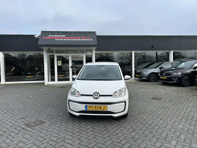 Volkswagen up! 1.0 BMT move up! 2017 Benzine 4