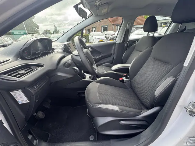 Peugeot 208 1.2 PureTech Blue Lion 2016 Benzine 13