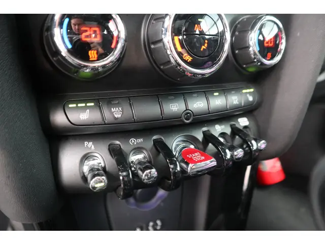 MINI 3-Deurs Cooper S 2018 Benzine 18