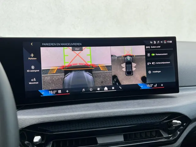 BMW i4 eDrive35 70 kWh 2024 Elektrisch 32