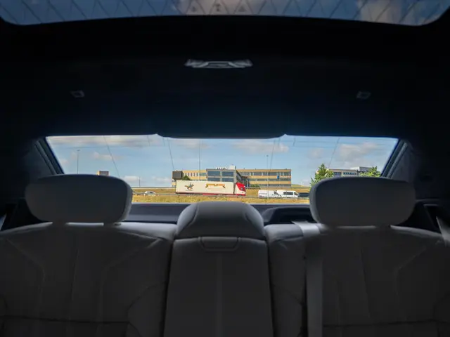 BMW 7 Serie Sedan M760e xDrive 2023 Hybride Benzine 44