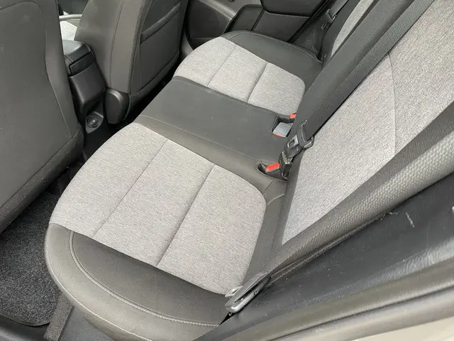 Kia Stonic 1.0 T-GDi DynamicLine 2019 Benzine 27