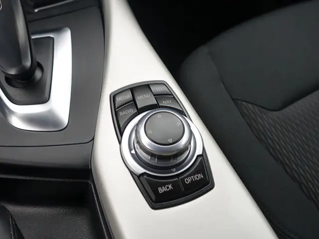BMW 1 Serie 116d High Executive Aut- 2015 Diesel 14