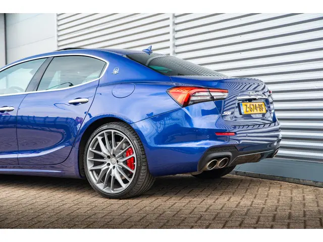Maserati Ghibli 3.0 V6 S Q4 Ribelle 2021 Benzine 40