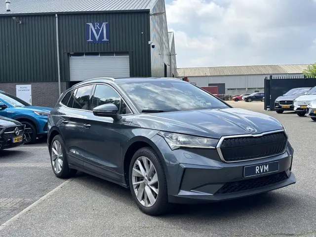 Škoda Enyaq iV 80 Loft 2021 Elektrisch 3