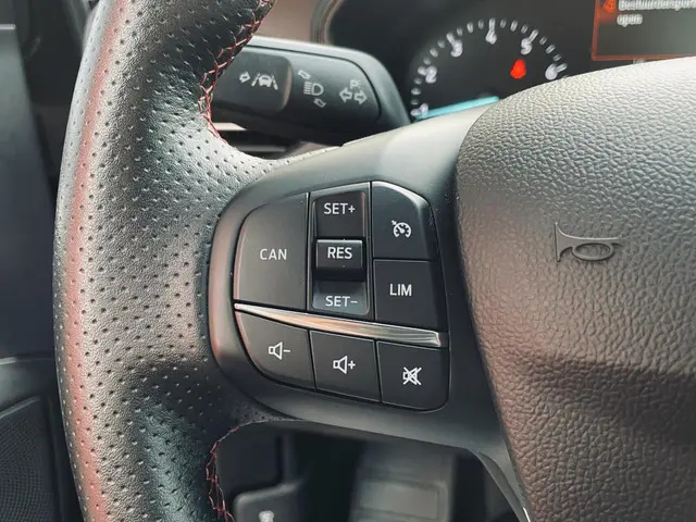 Ford Focus 1.0 ECOBOOST ST LINE BUSINESS 2020 Benzine 15