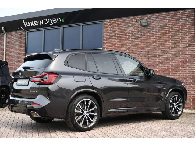 BMW X3 xDrive30e M-Sport 2021 Hybride Benzine 64