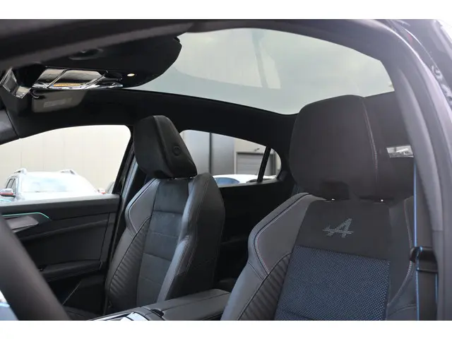 Renault Rafale esprit Alpine 2026 Hybride Benzine 5