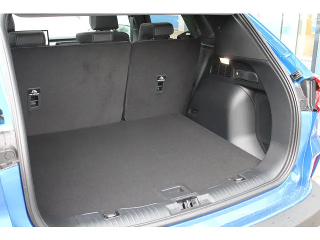 Ford Kuga 2.5 PHEV Active X 2025 Hybride Benzine 10
