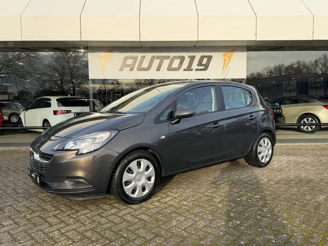 Opel Corsa 1.2-16V 51kW Edition 2015 Benzine