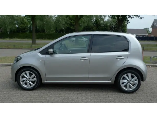 SEAT Mii 1.0 Sport Connect all-in prijs 2015 Benzine 6