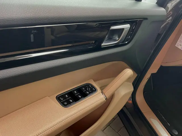 Porsche Cayenne 3.0 E-Hybrid 2021 Hybride Benzine 14