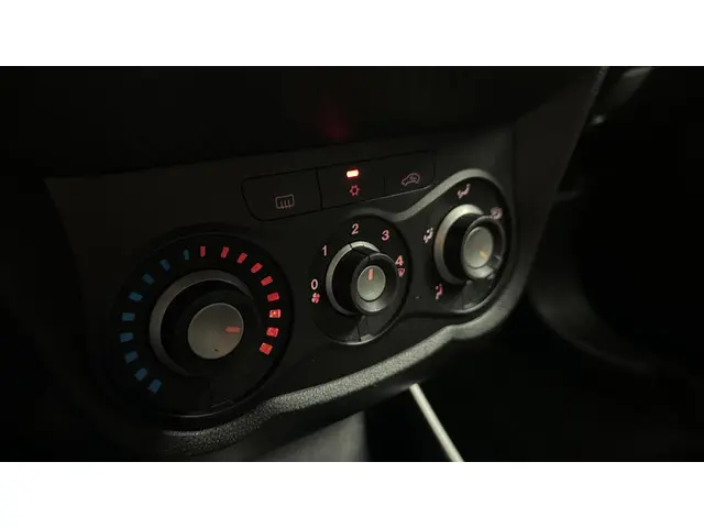 Alfa Romeo MiTo 0.9 TwinAir SBK AIRCO LM. 2013 Benzine 32