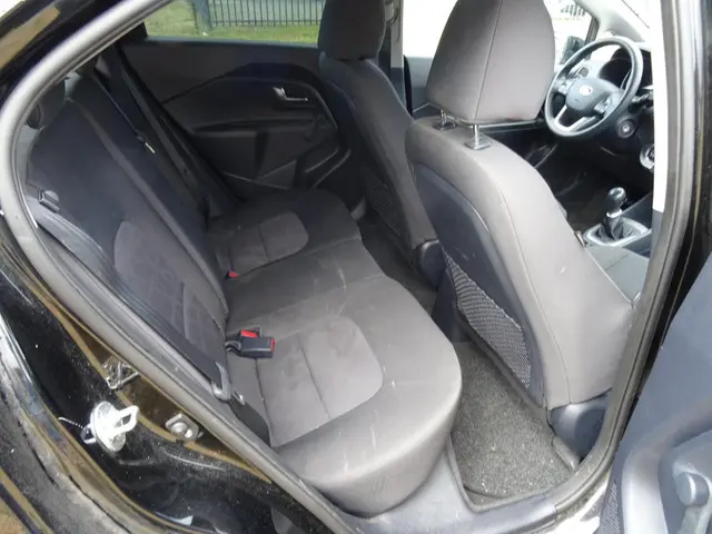 Kia Rio 1.1 CRDi BusinessLine 2014 Diesel 12