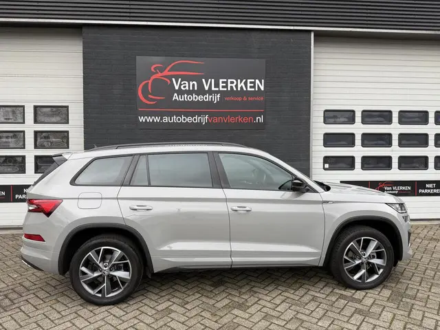Škoda Kodiaq 1.5 TSI Sportline Business 7p. 2024 Benzine 7