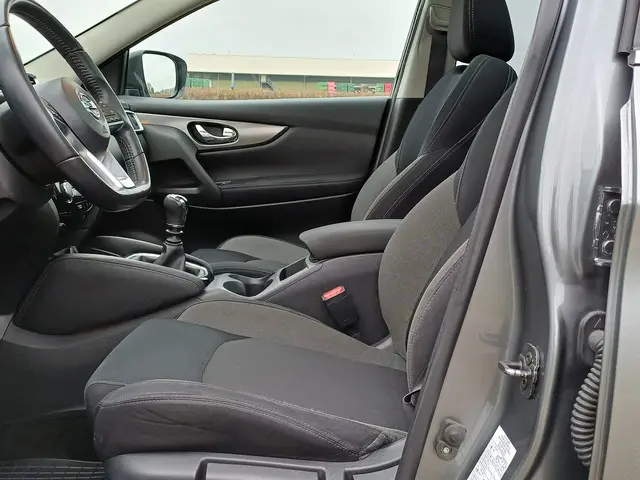 Nissan QASHQAI 1.2 Tekna 2017 Benzine 26