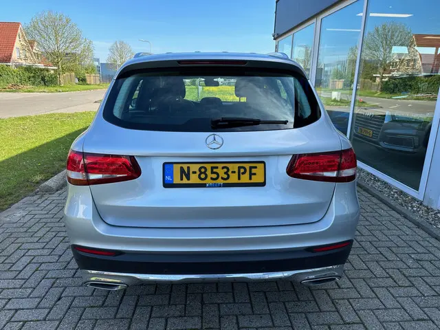 Mercedes-Benz GLC 220 d 4MATIC 2015 Diesel 12