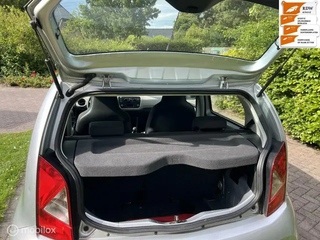 SEAT Mii 1.0 Style 2013 Benzine 10