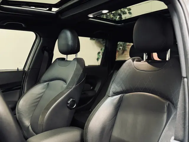 MINI Clubman Mini 1.5 Cooper Richmond Park 2021 Benzine 4