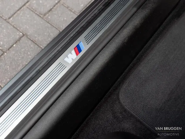 BMW 5 Serie 520i High Executive M-Sport 2019 Benzine 42