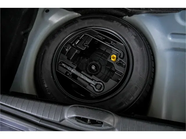 Peugeot 208 1.2 PureTech Signature 2019 Benzine 46