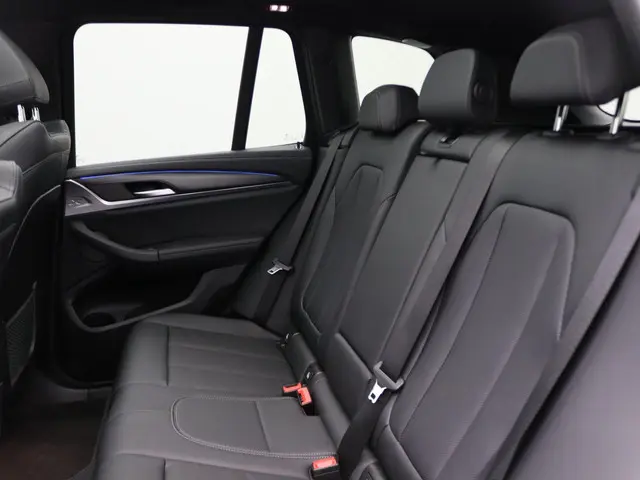 BMW X3 xDrive30e 2022 Hybride Benzine 31