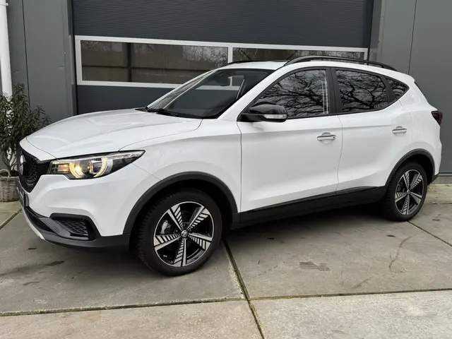 MG ZS EV MG Luxury 45 kWh 140pk 2020 Elektrisch 2