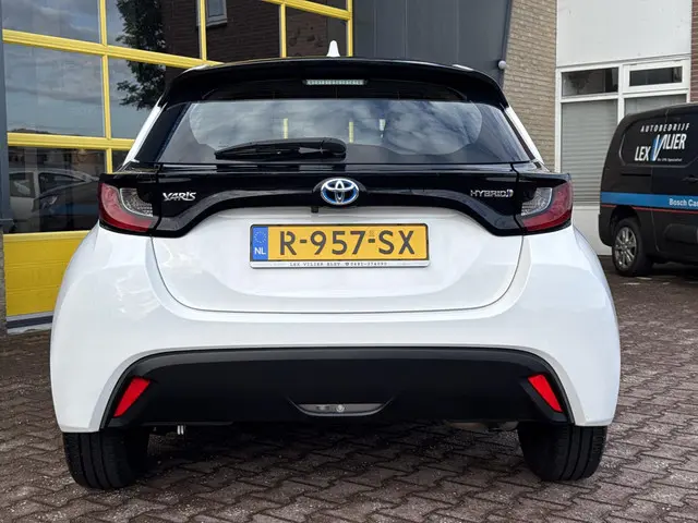 Toyota Yaris 1.5 Hybrid Active 2022 Hybride Benzine 5