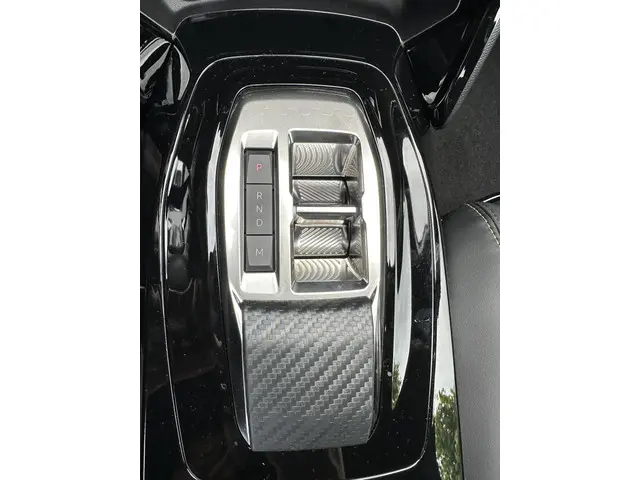Peugeot 2008 1.2 Hybrid 145 GT 2025 Hybride Benzine 34