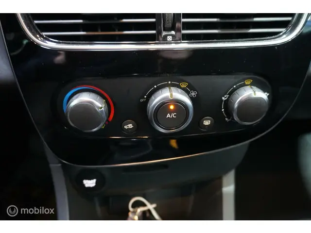 Renault Clio 0.9 TCe Limited 2019 Benzine 20