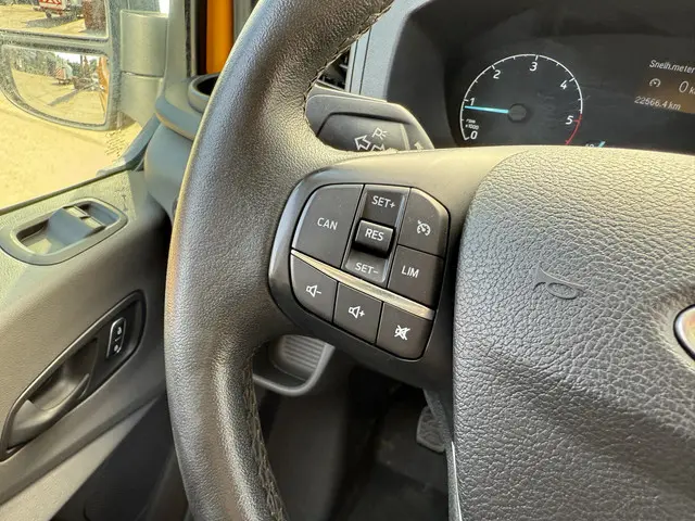 Ford Transit 2.0 TDCI 170pk 2021 Diesel 18