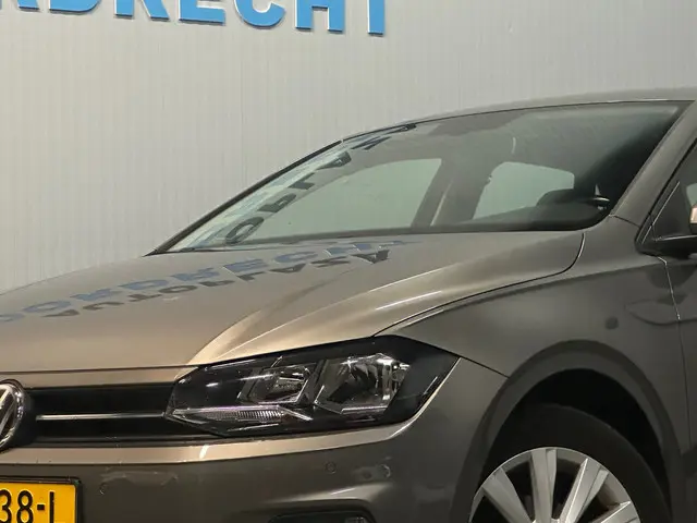 Volkswagen Polo 1.0 TSI Beats PDC/ CLIMA /NAVI 2018 Benzine 4