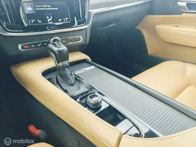Volvo V90 2.0 T5 prachtige auto 2017 Benzine 24