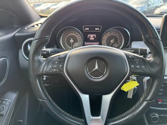 Mercedes-Benz CLA 200 Edition 1 PANO AUT!! 2013 Benzine 18