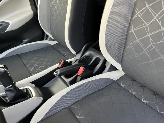 Nissan Micra 0.9 IG-T N-Connecta 2018 Benzine 13