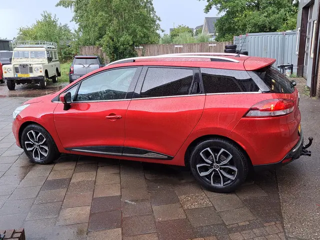 Renault Clio Estate 0.9 TCe Limited/Trekhaak 2018 Benzine 7