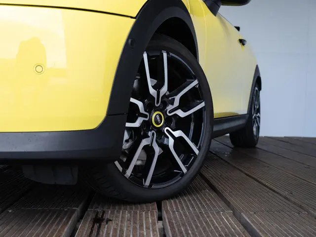 MINI Cabrio C 2025 Benzine 12
