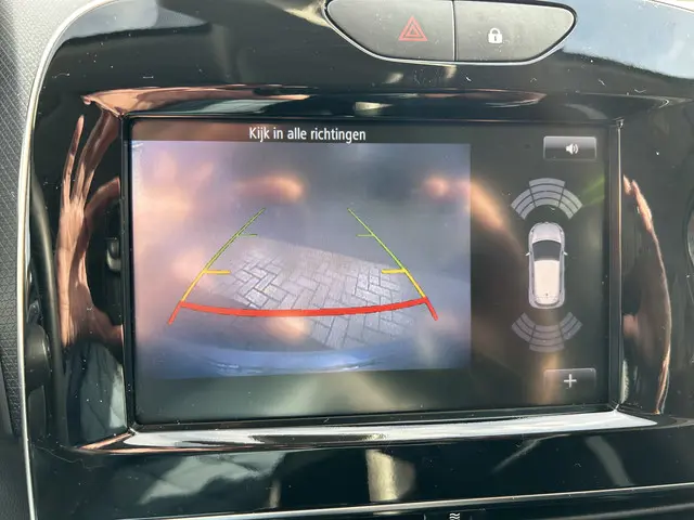 Renault Clio 0.9 TCe Bose 2018 Benzine 19