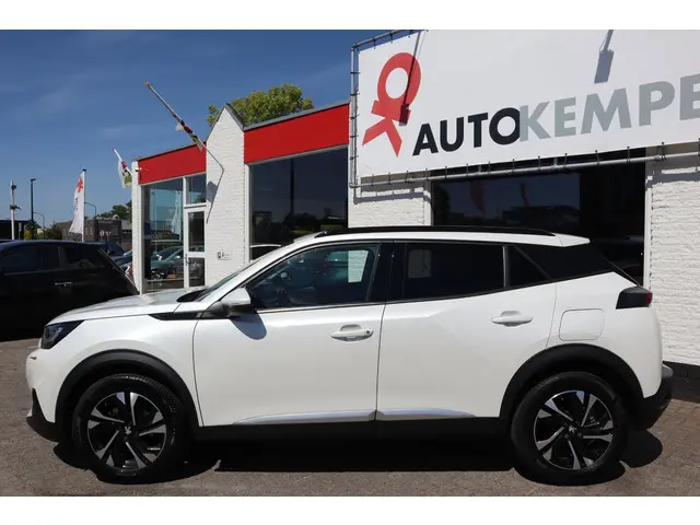 Peugeot 2008 1.2 130PK ALLURE PACK 2021 Benzine 2